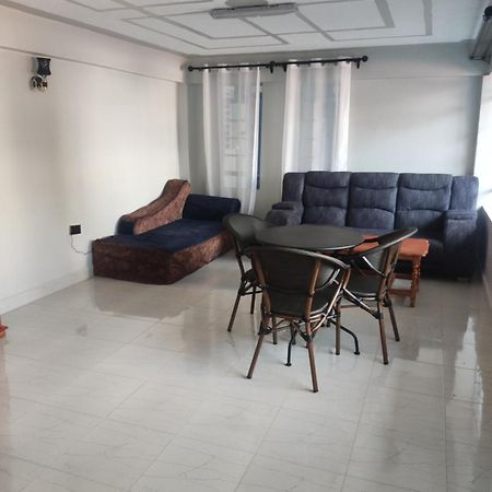 Rimaya Lounge Embu ภายนอก รูปภาพ